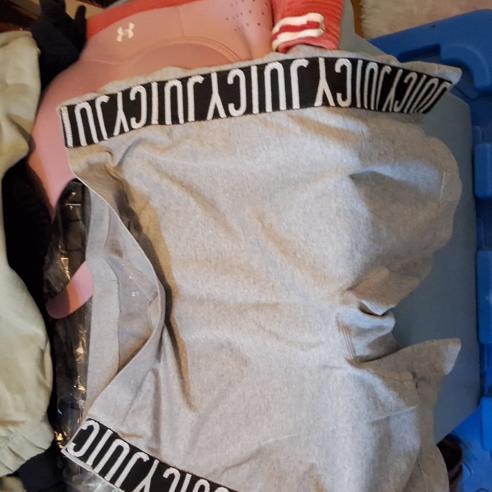 Juicy couture ptp  15" (as is labeled peeled off)